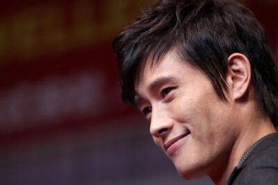 How much is Lee Byung-hun's Net Worth? Discover the shocking figures.