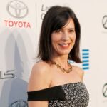 How much is Perrey Reeves’ net worth, and why is it causing a buzz?.